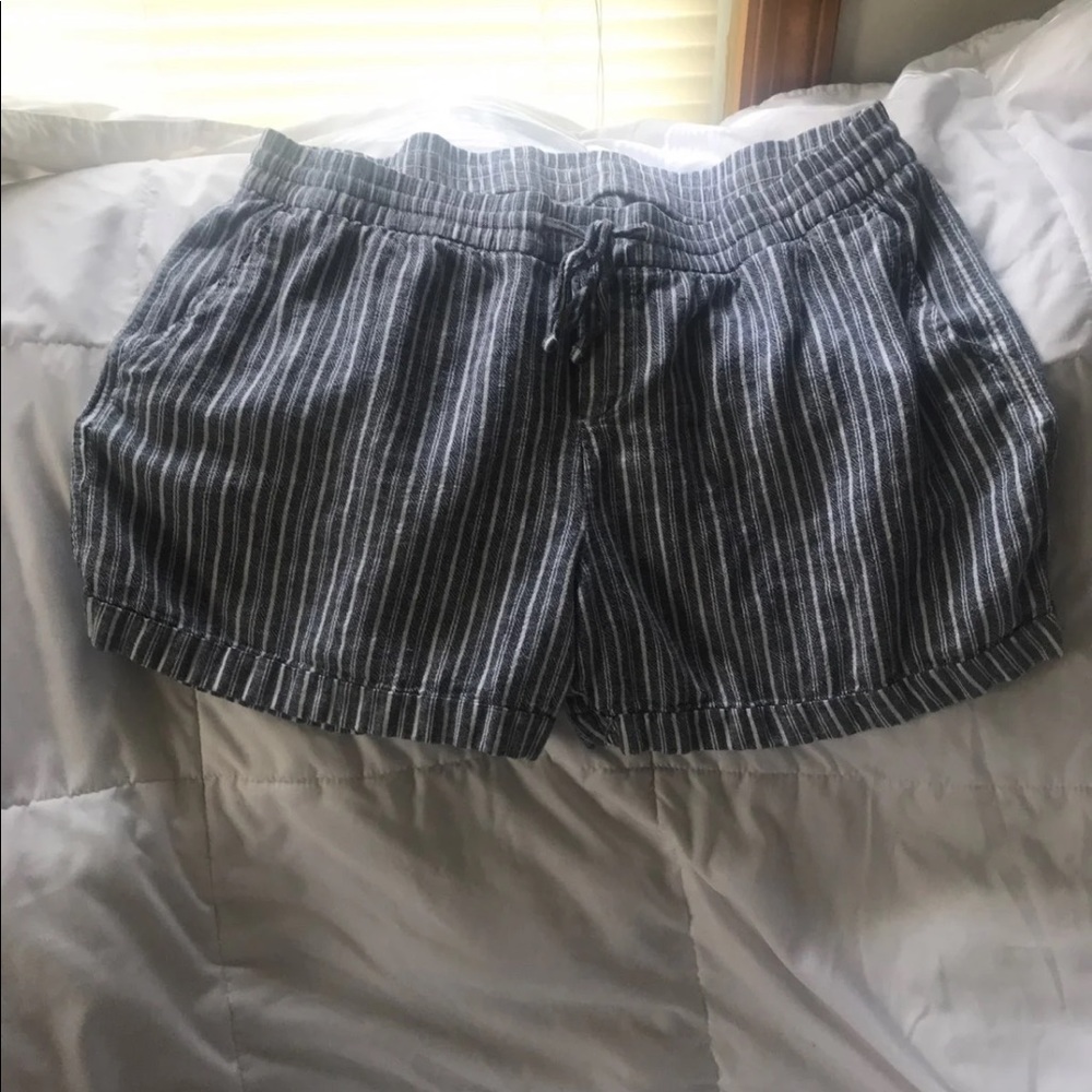 Old Navy linen shorts